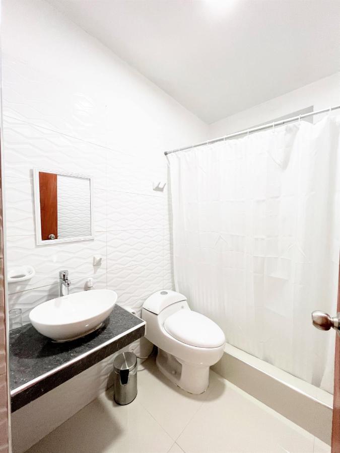 Huascaran Inn Mancos Екстериор снимка